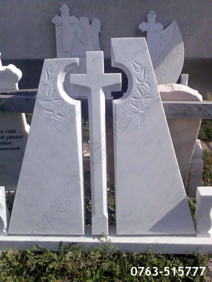 Cruce alba mare marmura model deosebit monument funerar